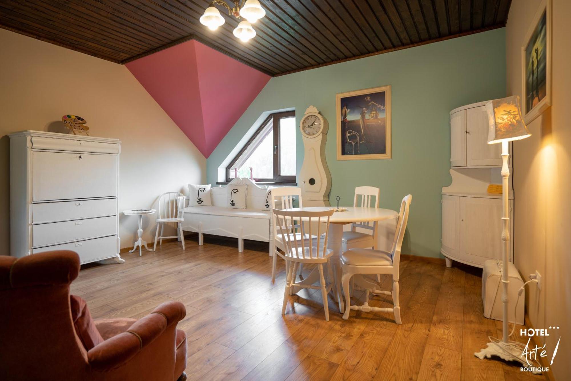 Art'E Boutique Rooms BaileTusnad Exterior foto